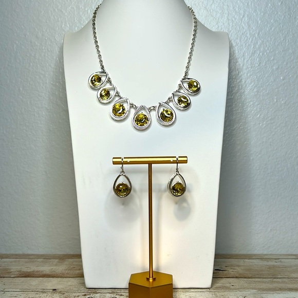 Kim Rogers Elegant Silver and Gold Necklace and Earring Set - Picture 1 of 8